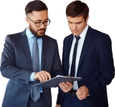 Zwei Männer mit Klemmbrett