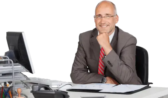 Mann am Schreibtisch