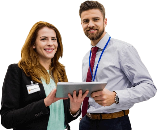 Frau & Mann mit Tablet